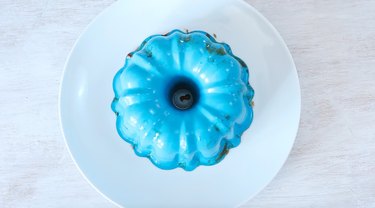 Bundt pan inverted on plate.