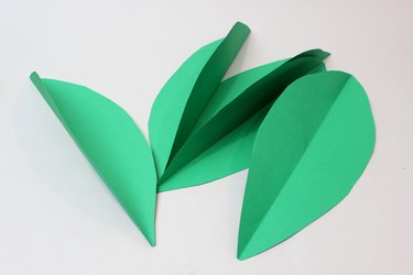 How to make paper leaves