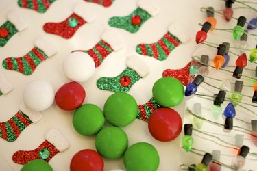 Christmas Art Projects for 6th Graders  eHow