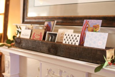 Reclaimed_Wood_Christmas_Card_Display_eHow