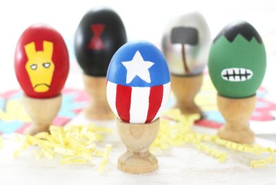 DIY Avengers Superhero Easter Eggs