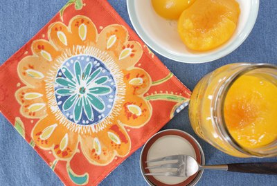 If stubborn jar lids are on your list of kitchen pet peeves, we've got you covered with this handy DIY jar opener.