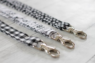 If you've been looking for the perfect do-it-yourself teacher gift, then look no further. This simple fabric key or badge lanyard will be the envy of all the other teachers.