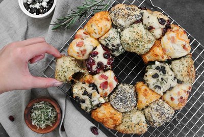Mix & match savory pull-apart bread