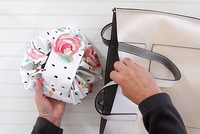 This drawstring makeup bag will help you on your way to feeling more organized and will make it simple to sort, pack, and access your cosmetics anytime.