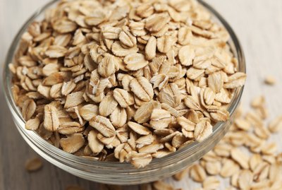 Rolled oats in a bowl