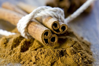 Cinnamon sticks on ground cinnamon