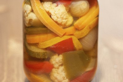 DIY guide for How to Pickle Banana Peppers Without Vinegar with step-by-step instructions