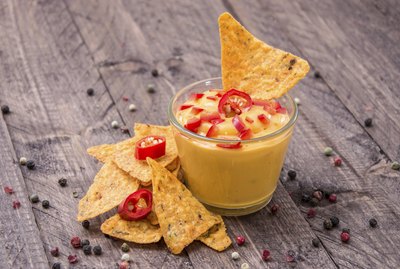 Fresh Cheese Sauce with Nachos