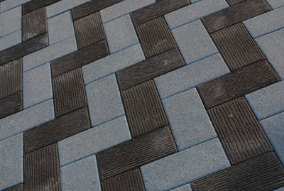 Zigzag bricks surface