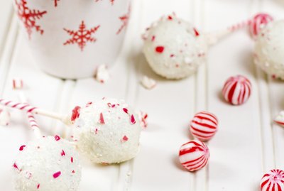 Peppermint chocolate cake pops