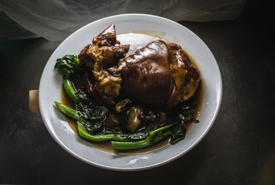 Steam pork leg of Chinese food