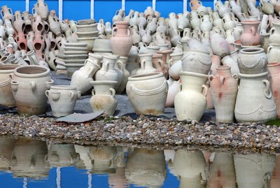 Ceramic pots for sale in outdoor market