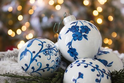 beautiful diy chinoiserie ornaments DIY Project DIY Project Image