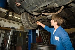 How to replace brake rotors 1995 ford windstar #8