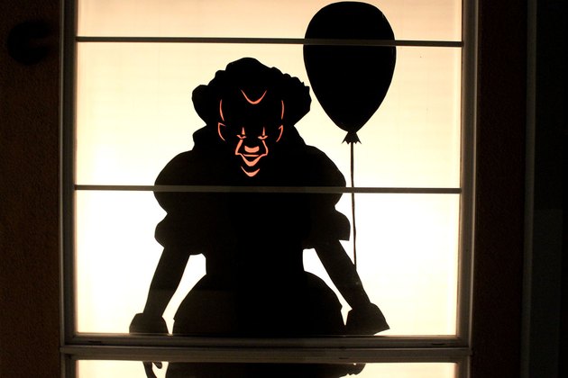 DIY 'IT' Pennywise Halloween Window Decoration