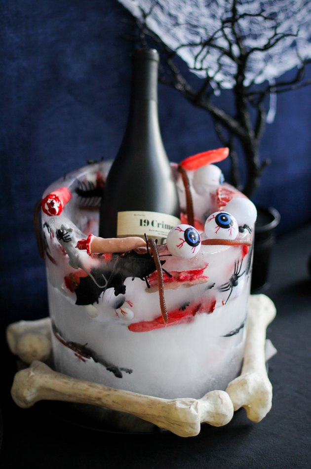 Halloween creepy ice bucket