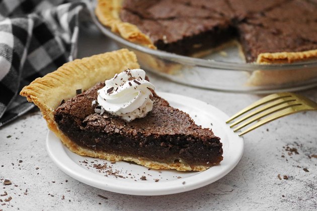 Old-Fashioned Chocolate Chess Pie