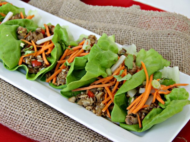 How to Make Healthy Turkey Lettuce Wraps