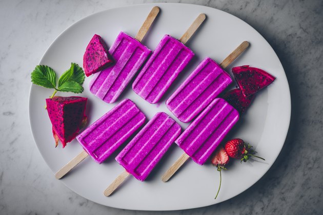 How to Make Dragon Fruit Popsicles