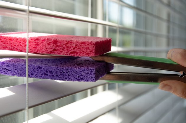 10 Super Simple Sponge Hacks