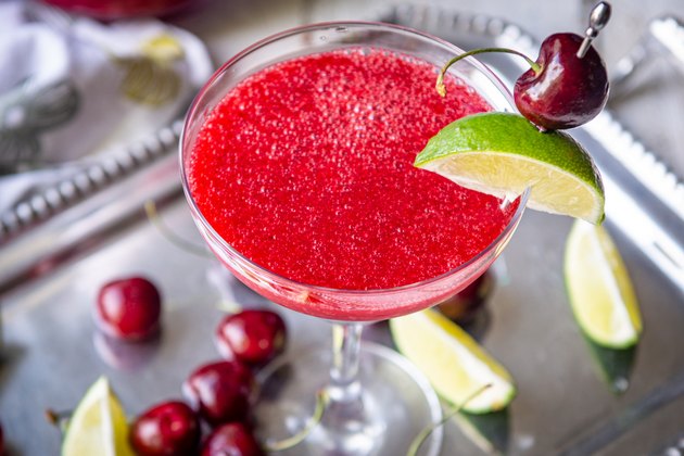 How to Make Skinny Cherry Lime Margaritas