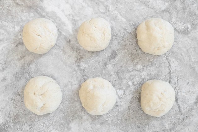 Pizza dough balls
