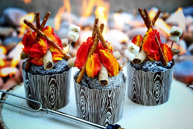 DIY Campfire Cupcakes