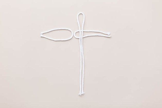 DIY Macrame Feathers Wall Hanging Decor