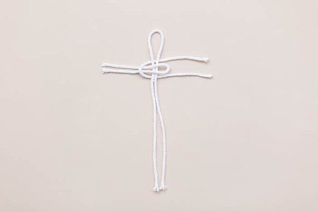 DIY Macrame Feathers Wall Hanging Decor