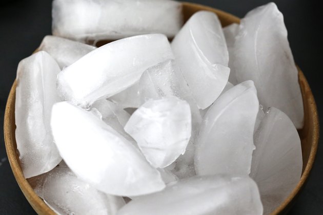 10 Handy Home Hacks Using Ice Cubes