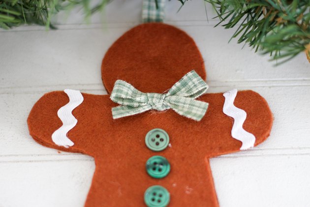 Attach the bow
