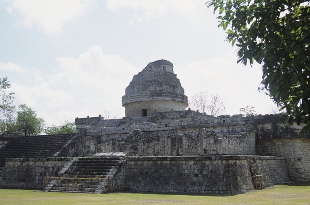 Mayan ruins at Chichen Itza, the Observatory, Yucatan, Mexico