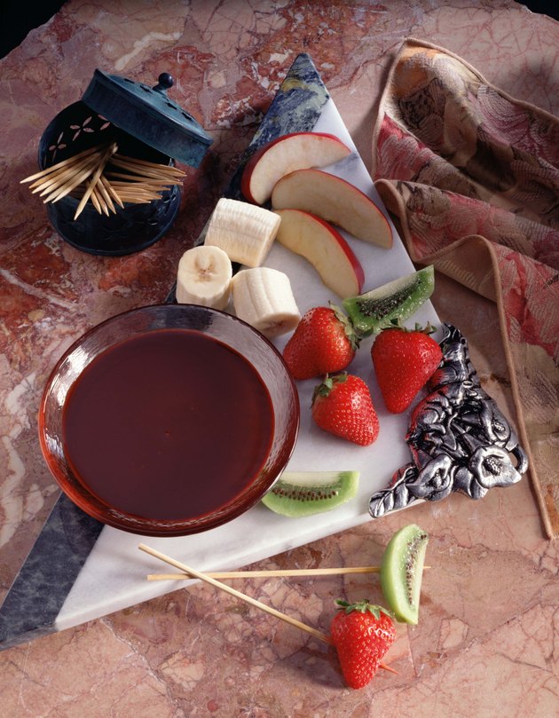 Fruit with chocolate fondue