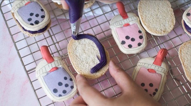 Bubble Tea Macarons Loaded With Ube & Boba Flavor