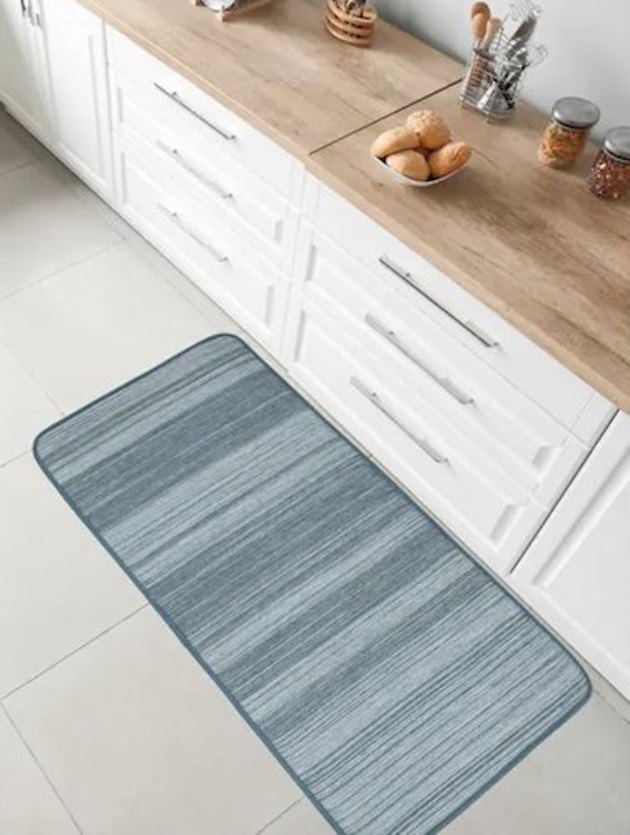 This Editor-Approved Kitchen Mat Uses Gel and Memory Foam for