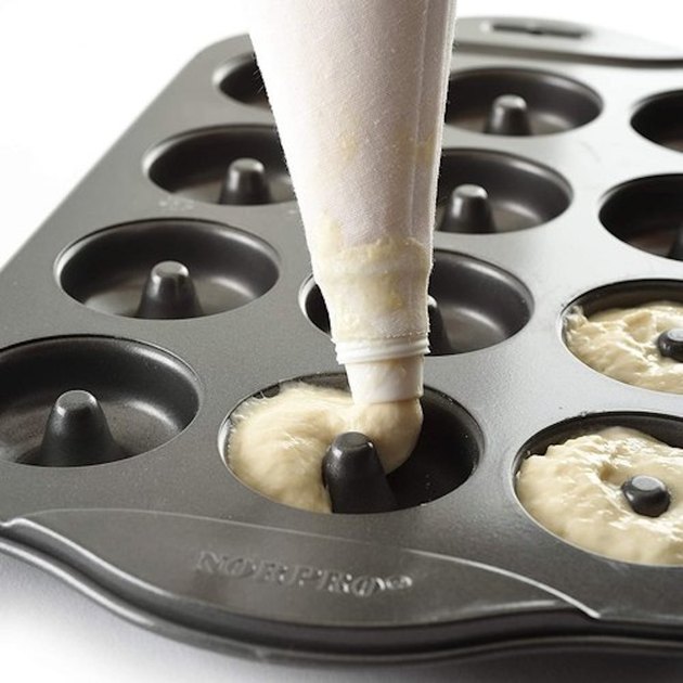 8 Best Donut Molds in 2023: Silicone, Mini and More Options