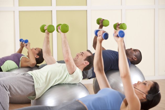 group of friends exersizing