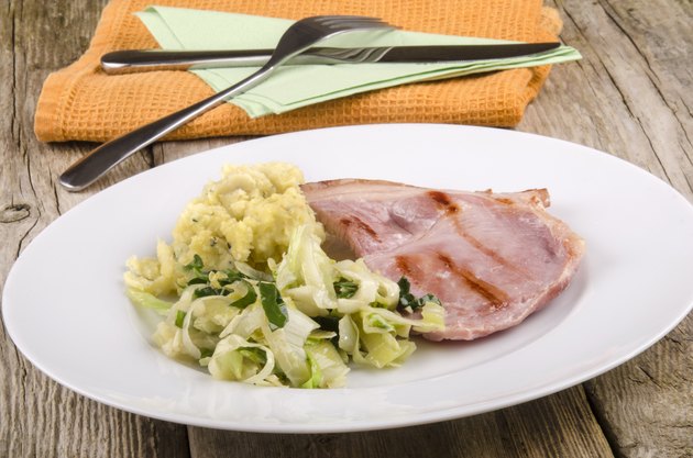 grilled bacon with cabbage