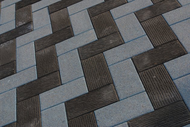 Zigzag bricks surface