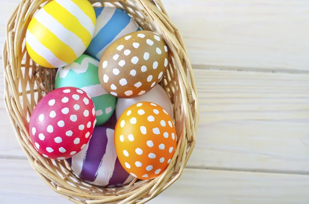color eggs