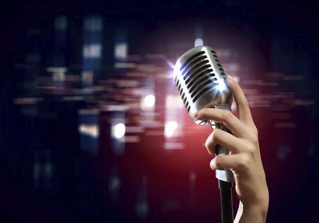 audio microphone retro style