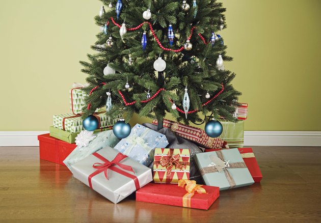 Christmas tree with gifts