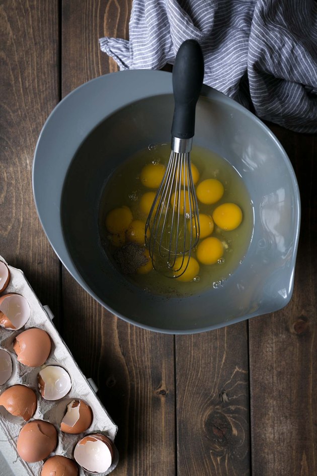 Easy To Make Cheesy Eggs Baked In A Muffin Tin EHow   02467aa1 41d1 45a7 81a2 9534098dbb59 