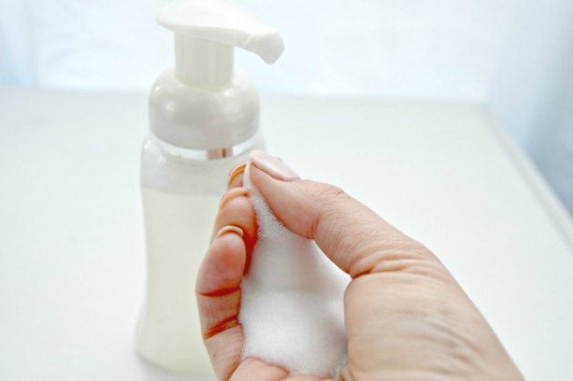 How to Make Foam Hand Soap: Try This 2 Ingredient Recipe!