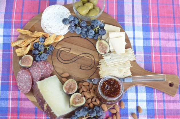 How to Make a Monogrammed Cheese Board