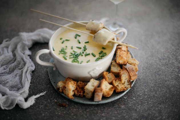 How to Make Foolproof Classic Cheese Fondue