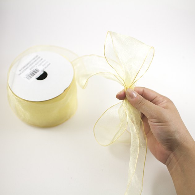 how-to-make-ribbon-bows-for-gift-baskets-ehow