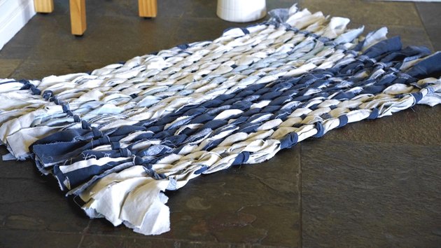 Weave Rugs Using Fabric Scraps Tutorial