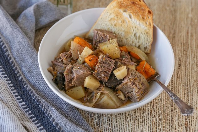 Slow Cooker Pot Roast with Veggies Recipe